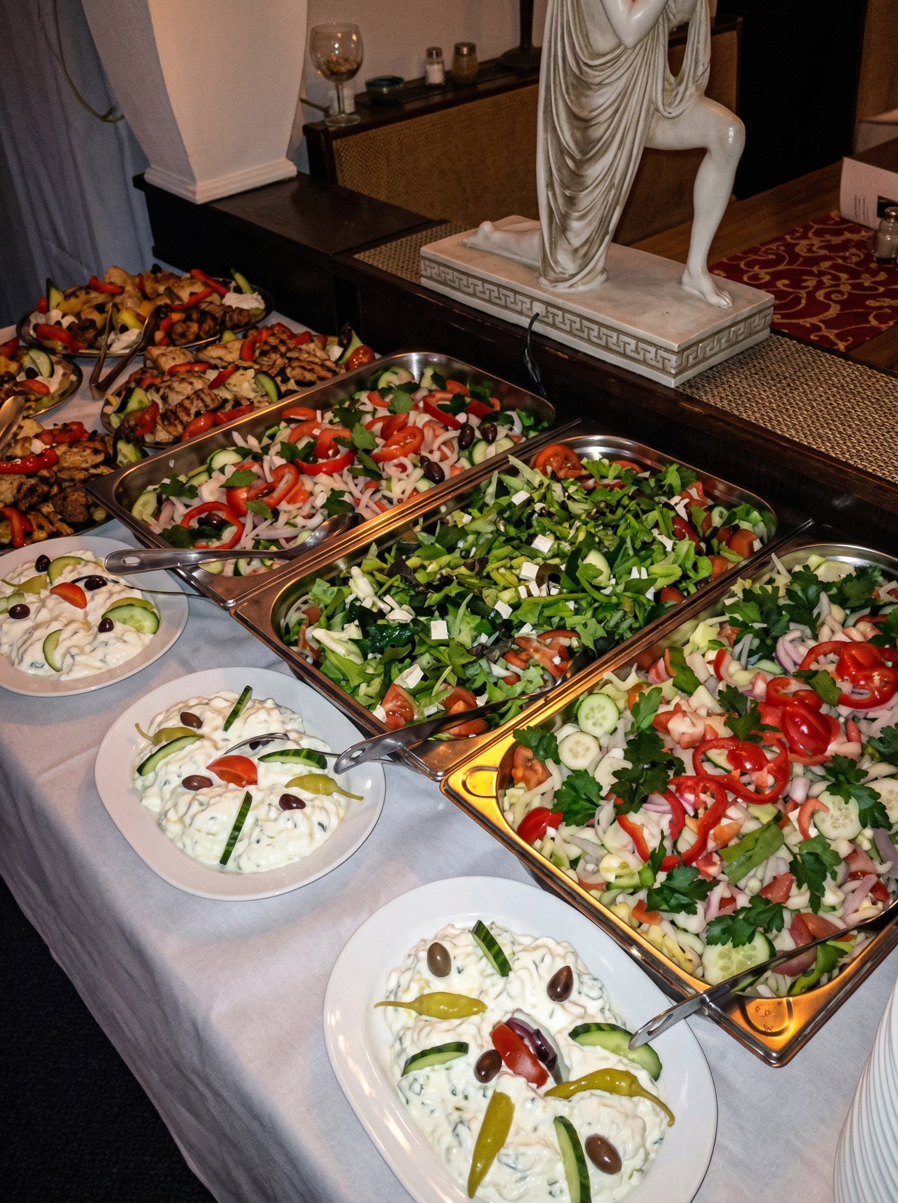 Buffet und Festtafel für Feiern im Restaurant Artemis